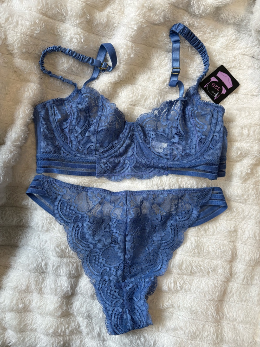 NWT Blue Matching Set, Lace Underwire Bralette (32B) & Thong (XS/S)